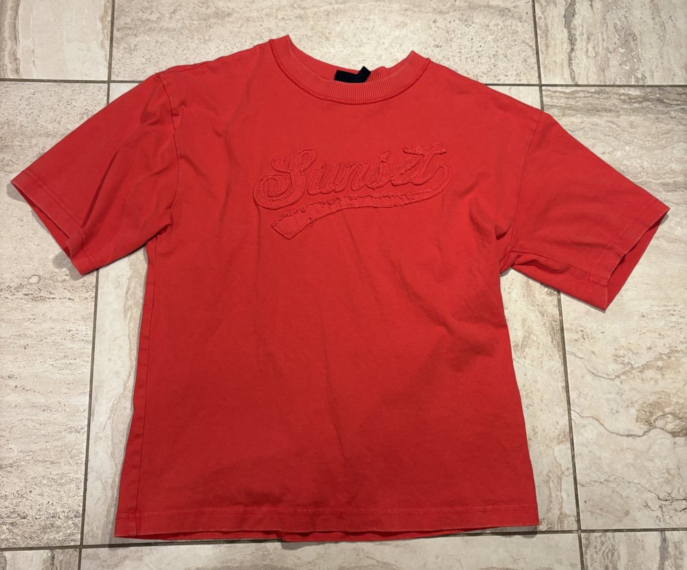 T-Shirt Sunset Chenille Rouge (Loose Fit)